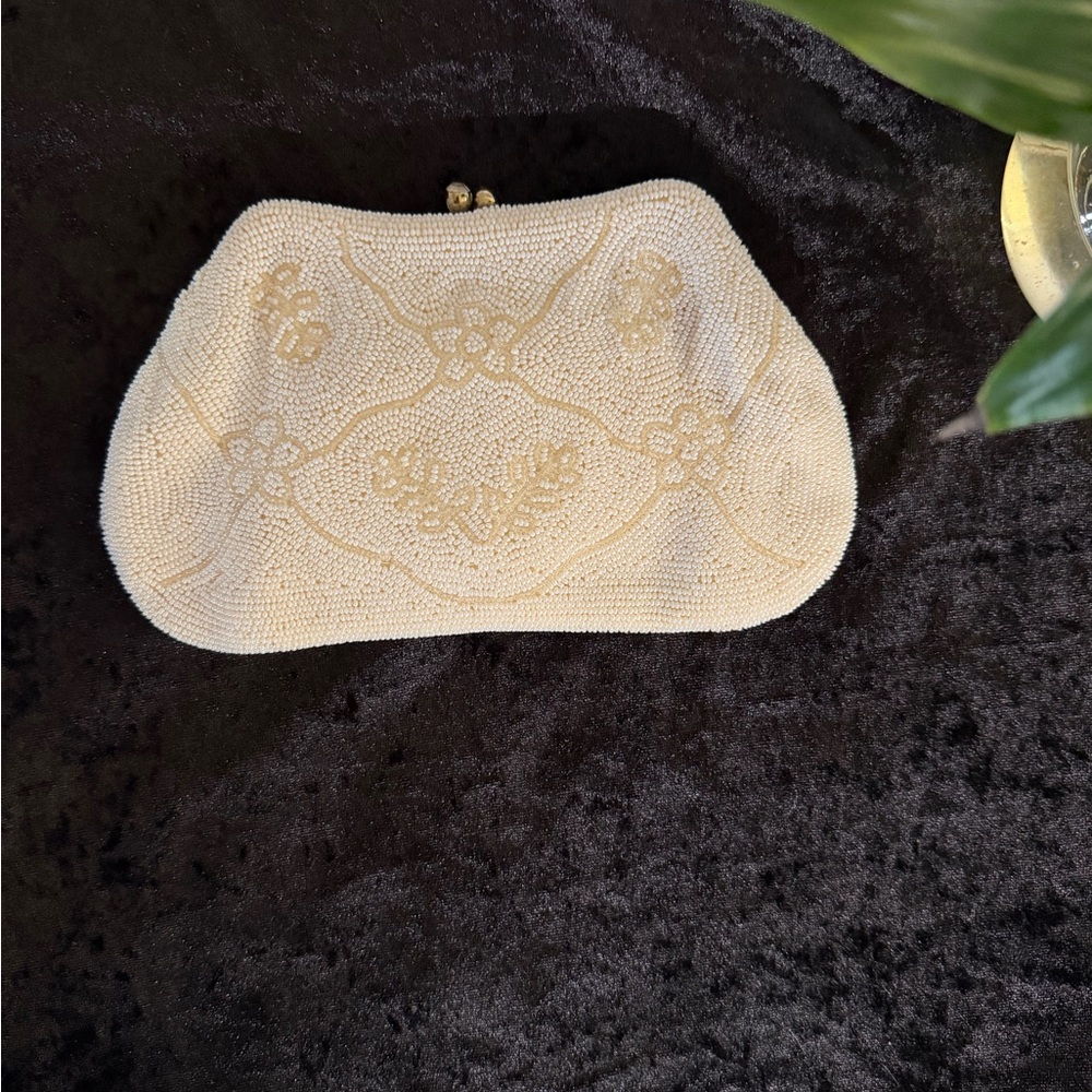 Vintage Richere bag, hand made in Japan Beaded Ivory Evening Clutch
